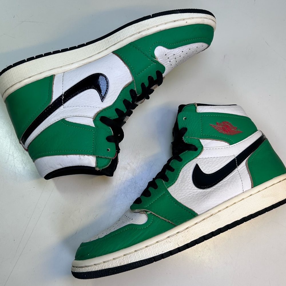 Nike Air Jordan Women’s Green and White Leather High Tops. Size 7.5 - Picture 7 of 16